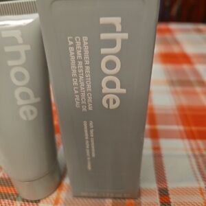 NIB Rhode Barrier Restore Cream